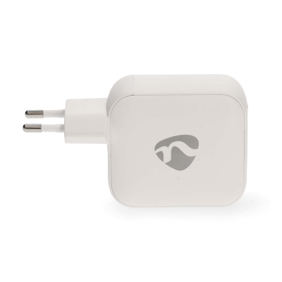 Nedis vegglader 100 W 2x USB-C 1x USB-A, hvit